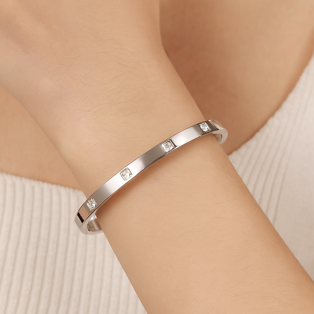 Terhas Bangle